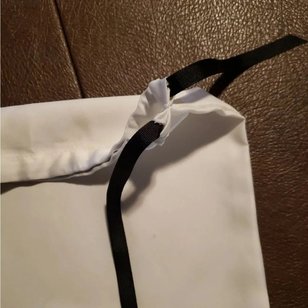 Gucci White Drawstring Dust Bag 17.5